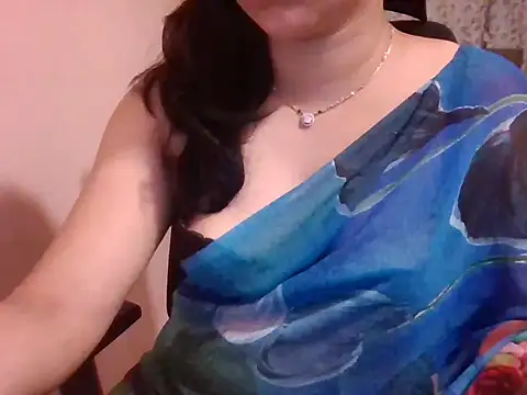 Pinky 4 online show from November 12, 2025, 10:02 pm