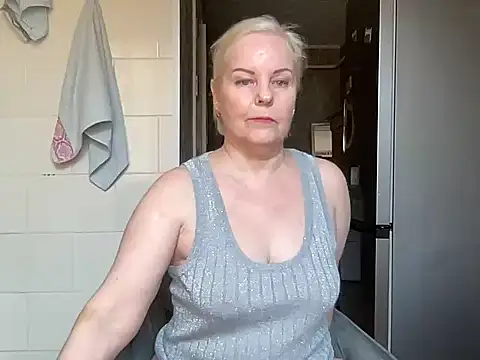 Snapshot of milaja chatting on April 18, 2026, 12:40 pm milaja online show from April 18, 2026, 12:40 pm