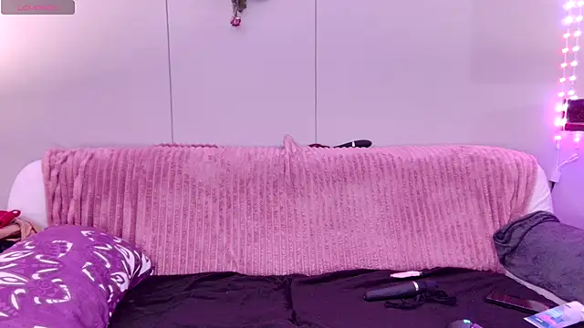 Snapshot of ScarletCarnal chatting on October 10, 2025, 11:27 pm ScarletCarnal online show from October 10, 2025, 11:27 pm