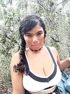 Simone Miller online show from March 3, 2025, 1:56 pm