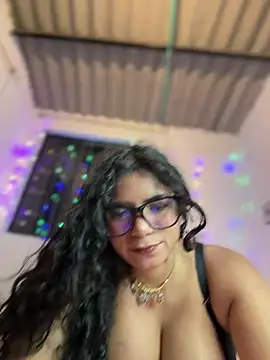 Simone Miller online show from May 30, 2026, 12:28 am