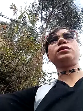 Simone Miller online show from February 17, 2025, 2:38 pm