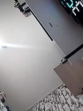 Baumhackel online show from April 4, 2026, 1:56 am