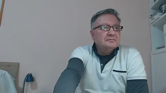 YOU6me online show from February 28, 2025, 6:20 pm