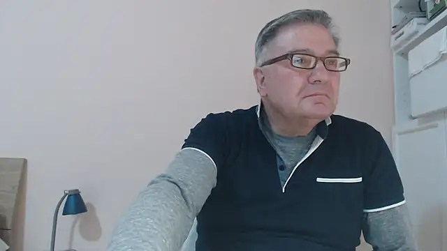 YOU6me online show from February 21, 2025, 5:31 pm