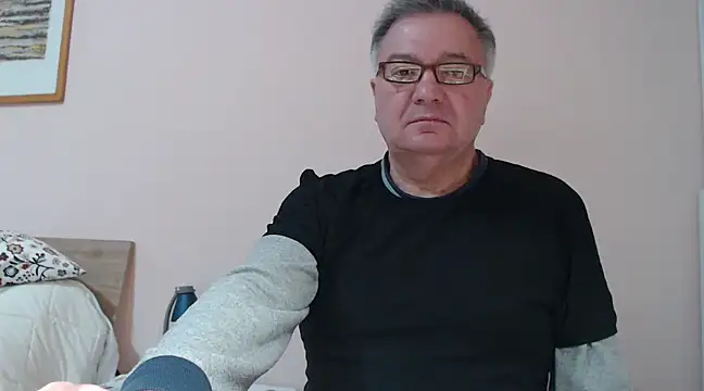 YOU6me online show from February 2, 2025, 6:09 pm