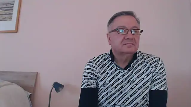 YOU6me online show from November 24, 2025, 8:36 am