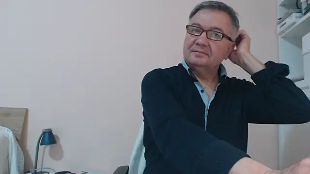 YOU6me online show from February 23, 2025, 6:01 pm