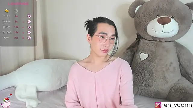 Snapshot of Ren_yoon chatting on October 5, 2025, 3:03 pm Ren yoon online show from October 5, 2025, 3:03 pm