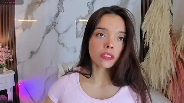 Snapshot of hannahill69 chatting on September 25, 2025, 4:51 am hannahill69 online show from September 25, 2025, 4:51 am