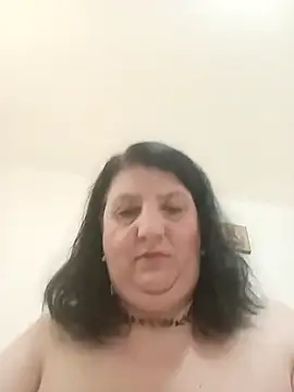 RidemerafSuzana online show from April 2, 2026, 8:43 am