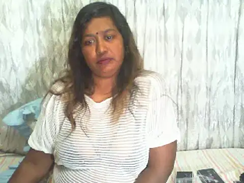 Snapshot of Mammabear_4u chatting on January 8, 2025, 5:26 pm Mammabear 4u online show from January 8, 2025, 5:26 pm