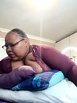 XSEXYBBW69 online show from February 10, 2025, 11:15 am