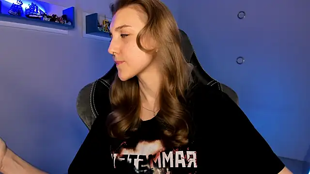CassiaBlade1 online show from February 21, 2025, 7:43 pm