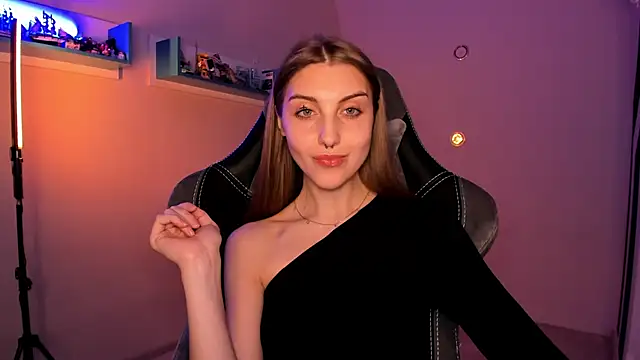 CassiaBlade1 online show from January 11, 2025, 7:27 pm