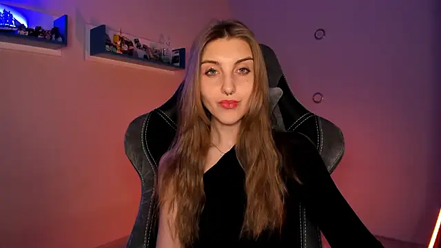 CassiaBlade1 online show from January 24, 2025, 7:07 pm