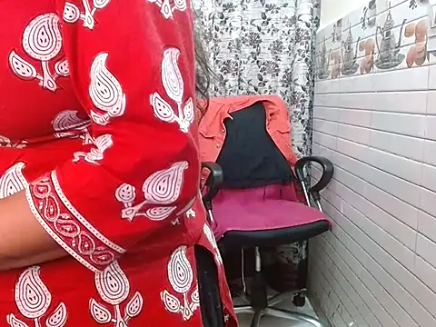 LovingPihu online show from February 20, 2026, 6:10 am