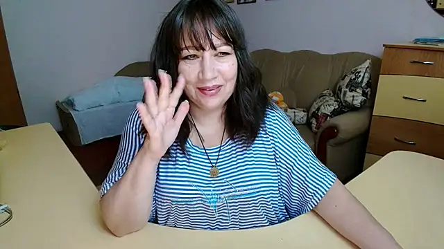 Lucretia Goldi  online show from October 19, 2025, 8:44 pm