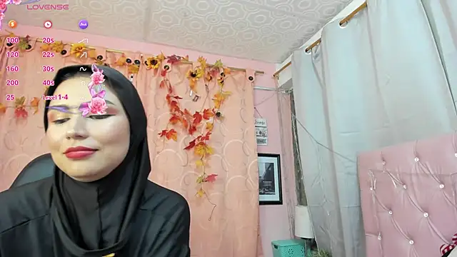 DarshaKhemu online show from October 4, 2025, 9:27 pm