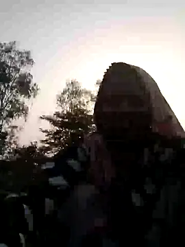 Snapshot of Mohni_Das chatting on December 2, 2025, 11:12 am Mohni Das online show from December 2, 2025, 11:12 am