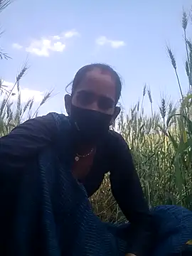 Snapshot of Mohni_Das chatting on March 1, 2026, 6:35 am Mohni Das online show from March 1, 2026, 6:35 am