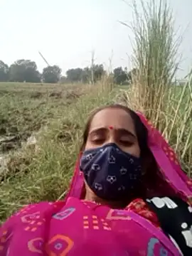 Snapshot of Mohni_Das chatting on November 25, 2025, 8:14 am Mohni Das online show from November 25, 2025, 8:14 am