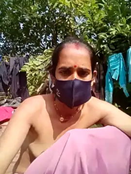 Snapshot of Mohni_Das chatting on November 22, 2025, 4:55 am Mohni Das online show from November 22, 2025, 4:55 am