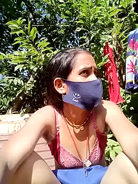 Snapshot of Mohni_Das chatting on November 7, 2025, 7:24 am Mohni Das online show from November 7, 2025, 7:24 am