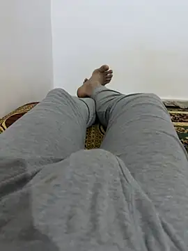 HHHHHxxn online show from April 1, 2026, 9:56 pm