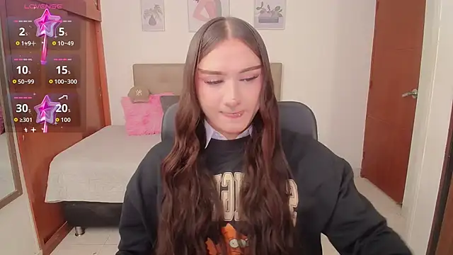 Snapshot of Miley_Baker chatting on October 14, 2025, 2:39 pm Miley Baker online show from October 14, 2025, 2:39 pm