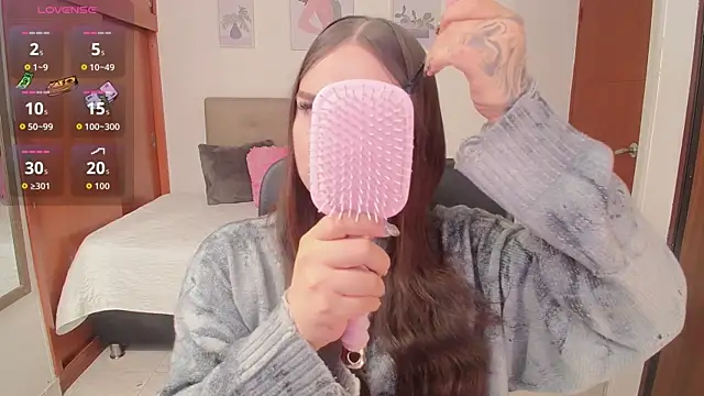 Snapshot of Miley_Baker chatting on October 6, 2025, 2:07 pm Miley Baker online show from October 6, 2025, 2:07 pm