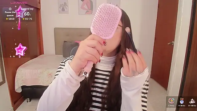 Snapshot of Miley_Baker chatting on October 29, 2025, 2:38 pm Miley Baker online show from October 29, 2025, 2:38 pm