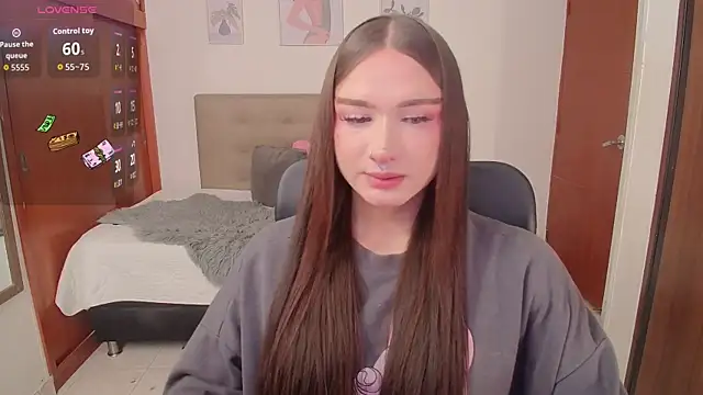 Snapshot of Miley_Baker chatting on October 9, 2025, 2:39 pm Miley Baker online show from October 9, 2025, 2:39 pm