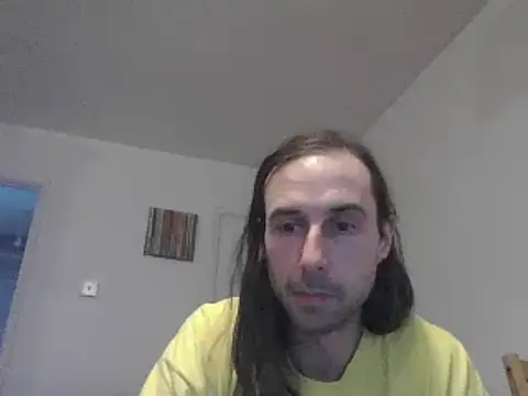 iggl online show from February 8, 2025, 12:39 pm