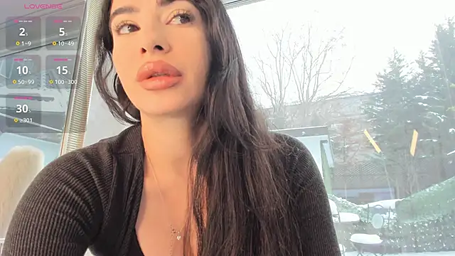 Snapshot of Naila18 chatting on January 18, 2026, 7:12 am Naila18 online show from January 18, 2026, 7:12 am