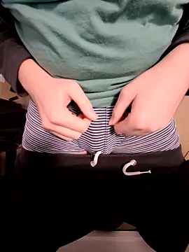 Sissy Tim online show from November 24, 2025, 11:54 am