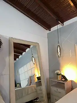 kem hott online show from March 22, 2025, 4:14 am