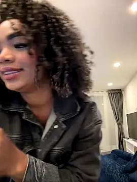 kem hott online show from September 27, 2025, 1:56 am