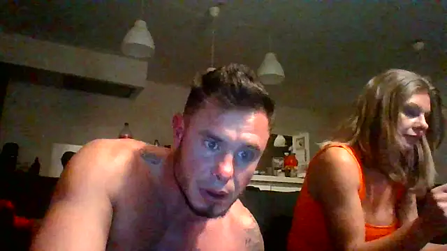 Snapshot of Milfzap chatting on October 29, 2025, 11:25 pm Milfzap online show from October 29, 2025, 11:25 pm