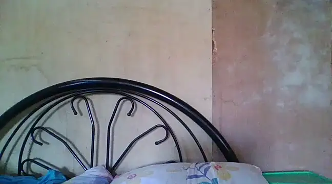 Snapshot of h0ney_lips chatting on March 5, 2025, 7:27 am h0ney lips online show from March 5, 2025, 7:27 am