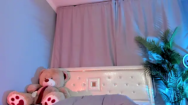 Li baby online show from February 17, 2025, 7:44 pm