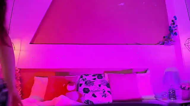 Snapshot of Rachel_Foxy chatting on October 7, 2025, 7:26 pm Rachel Foxy online show from October 7, 2025, 7:26 pm