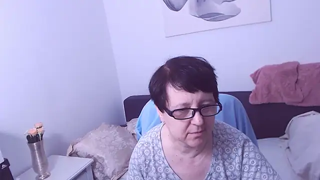 ChristaRose online show from November 26, 2025, 7:36 pm