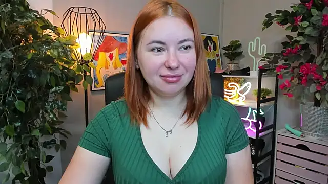 LAYLAxSTAR online show from September 19, 2025, 6:28 am