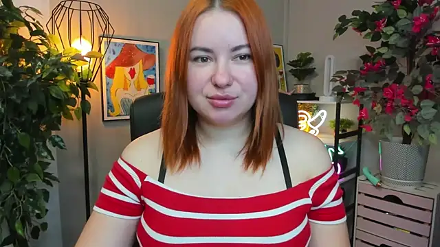 LAYLAxSTAR online show from November 14, 2025, 7:34 am