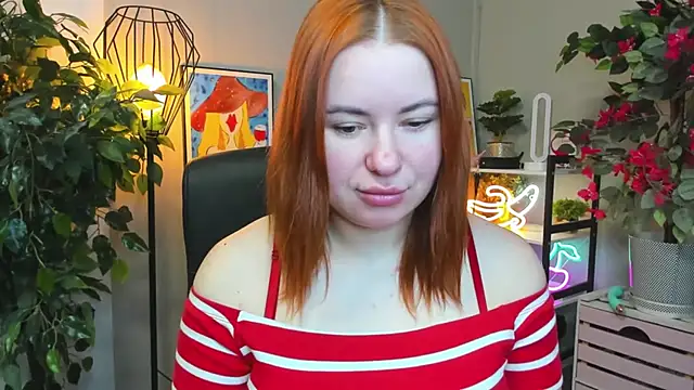 LAYLAxSTAR online show from December 17, 2025, 7:35 am