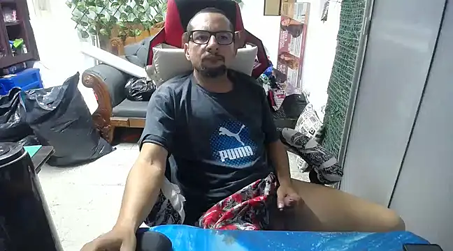 alexam galxh online show from February 17, 2025, 9:54 pm