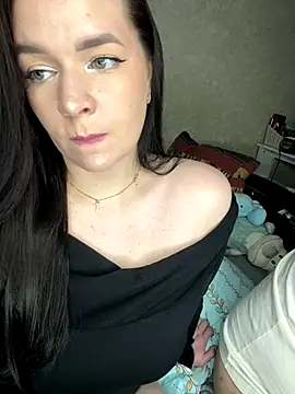 Snapshot of HellMoor chatting on October 6, 2025, 2:07 pm HellMoor online show from October 6, 2025, 2:07 pm