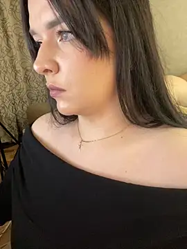 Snapshot of HellMoor chatting on October 16, 2025, 8:17 pm HellMoor online show from October 16, 2025, 8:17 pm