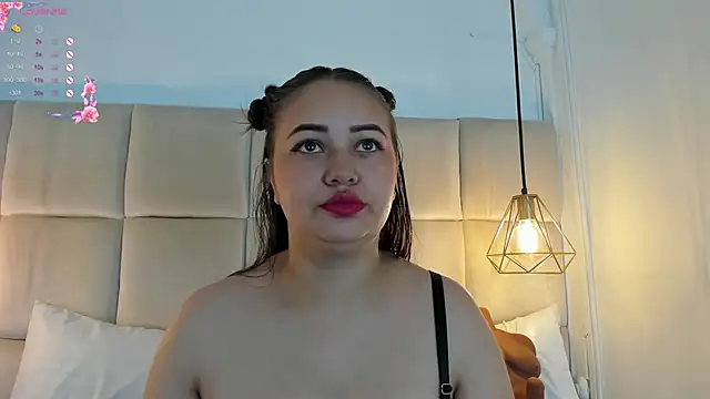 AnaisClark online show from February 13, 2025, 11:28 am